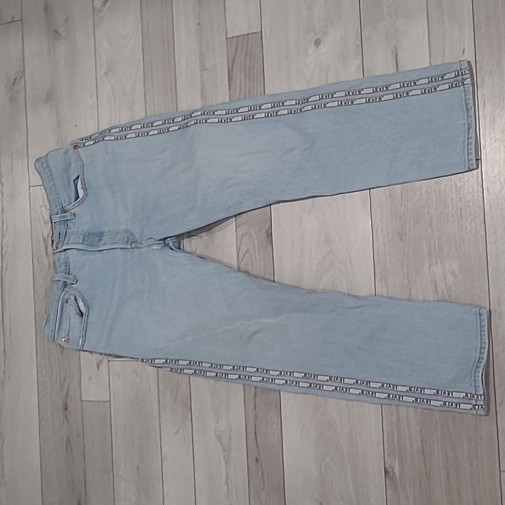 Levi's 501 Logo Jeans - Picture 2 of 9